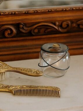 Victorian Edwardian hair receiver glass jar wire detail old-fashioned Antique